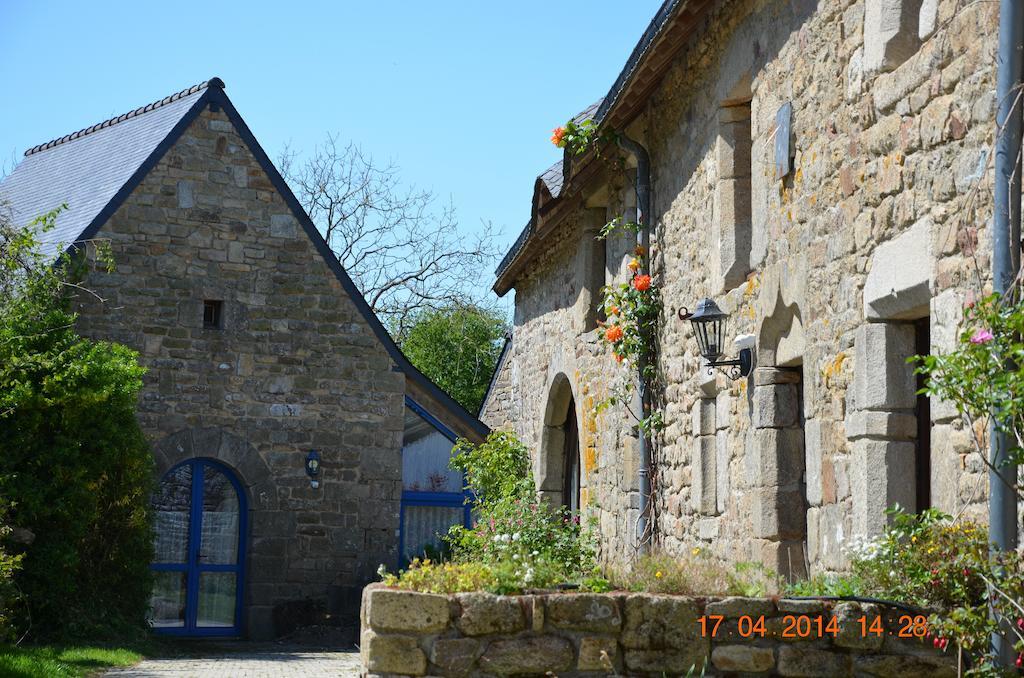 Bed and Breakfast A la Ferme de Kervihern à Locoal-Mendon Extérieur photo